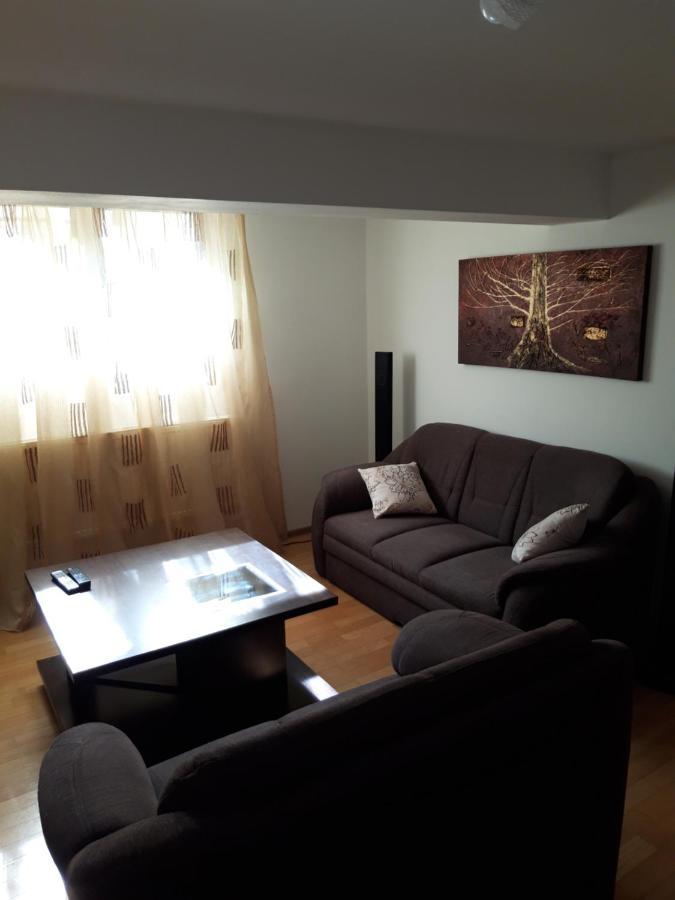 Papas Apartments Bucurestii Noi Luaran gambar