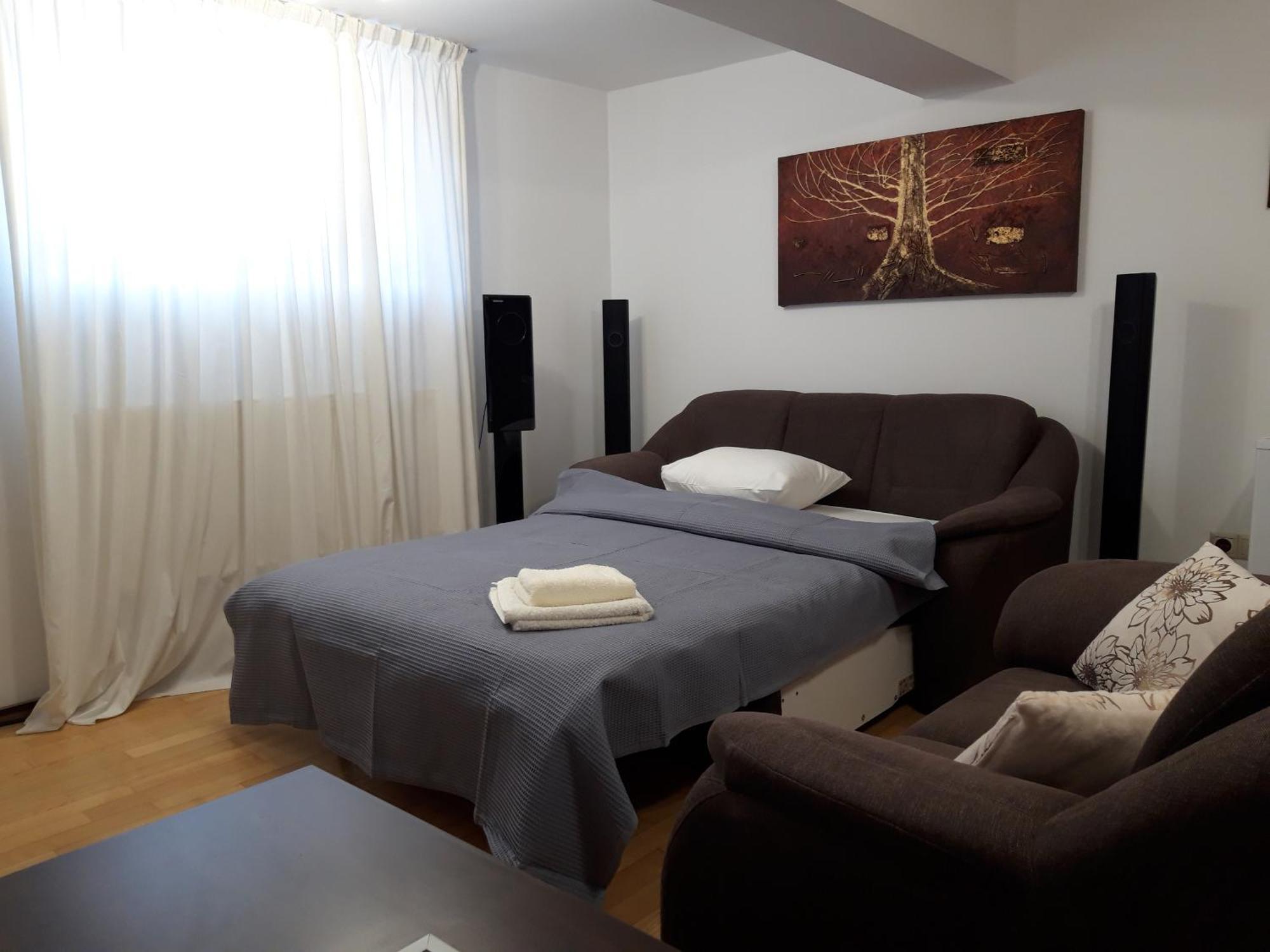 Papas Apartments Bucurestii Noi Bilik gambar